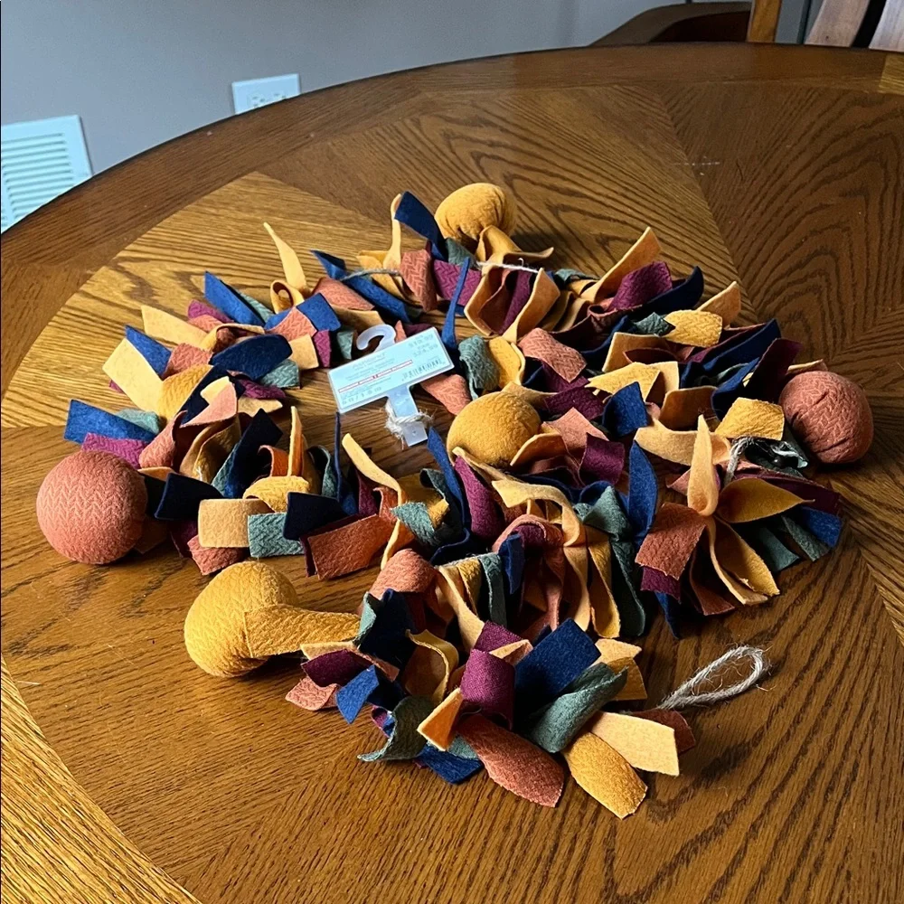 Ashland Velvet Fabric Garland with Orange and Brown Accents